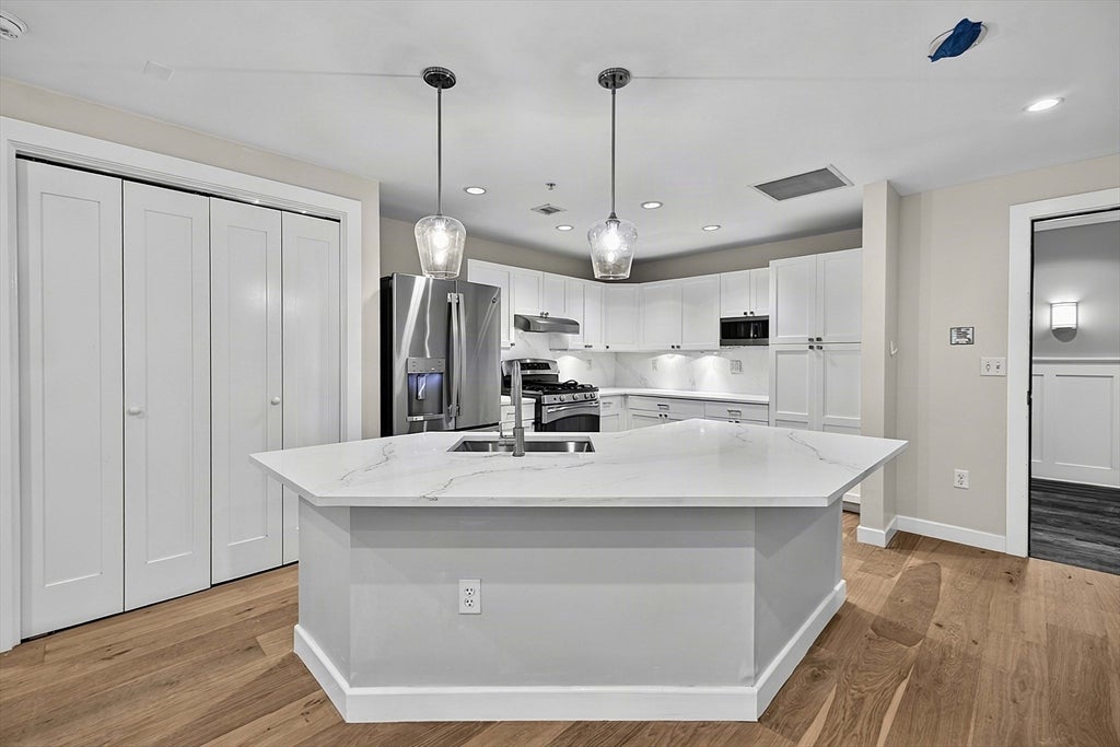 132 Chief Justice Cushing Hwy #214, Cohasset, MA, 132 Chief Justice Cushing Hwy #214, Cohasset, MA Photo #1