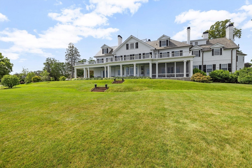 4 Broadmere Way