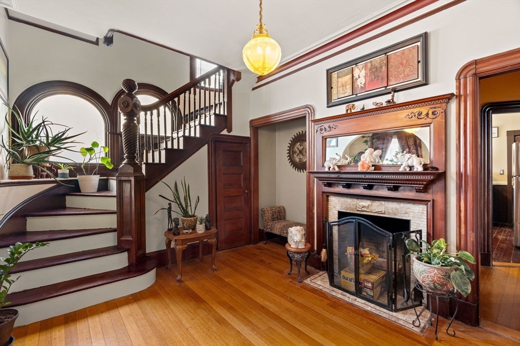 34 Bradlee Street