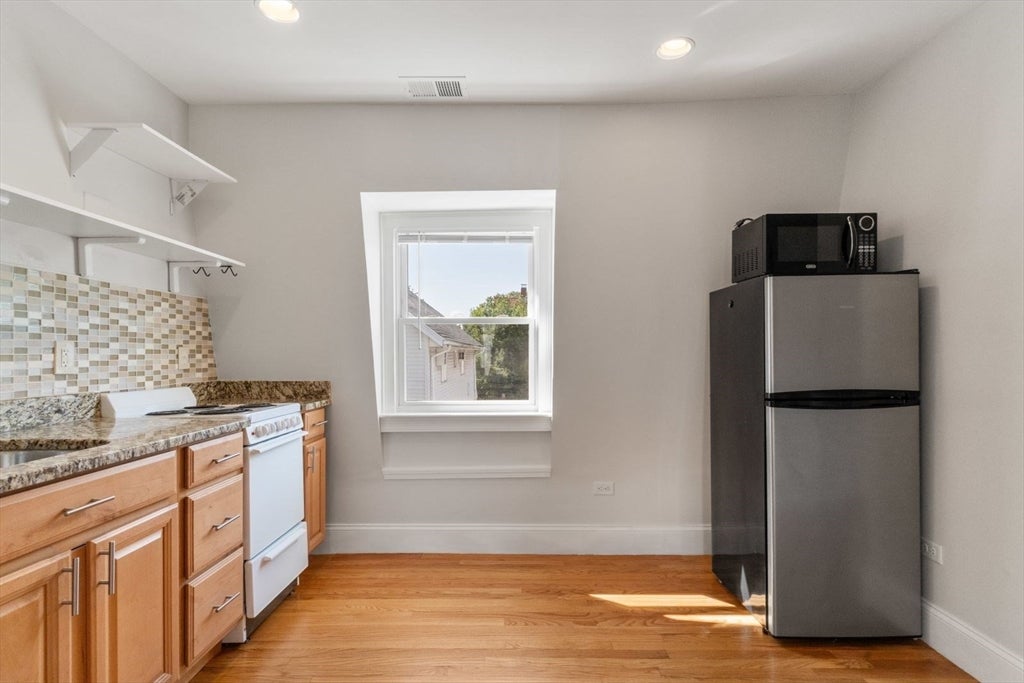 102 Jaques Street #2, Somerville, MA Photo #3