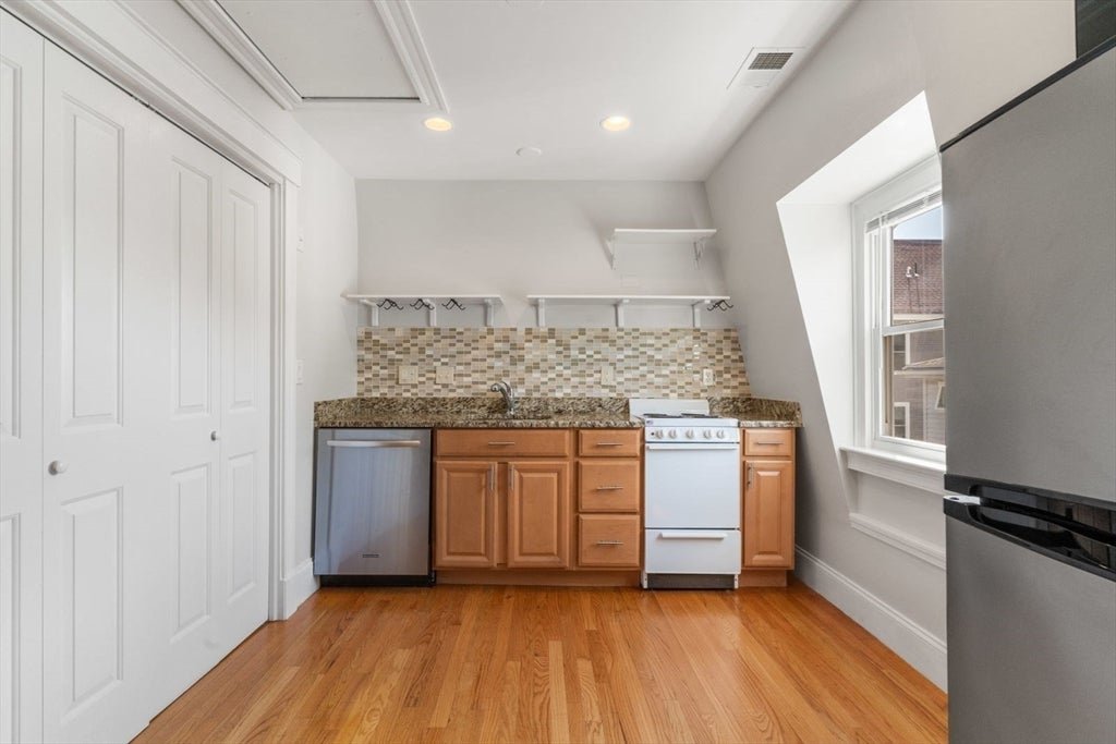 102 Jaques Street #2, Somerville, MA Photo #2