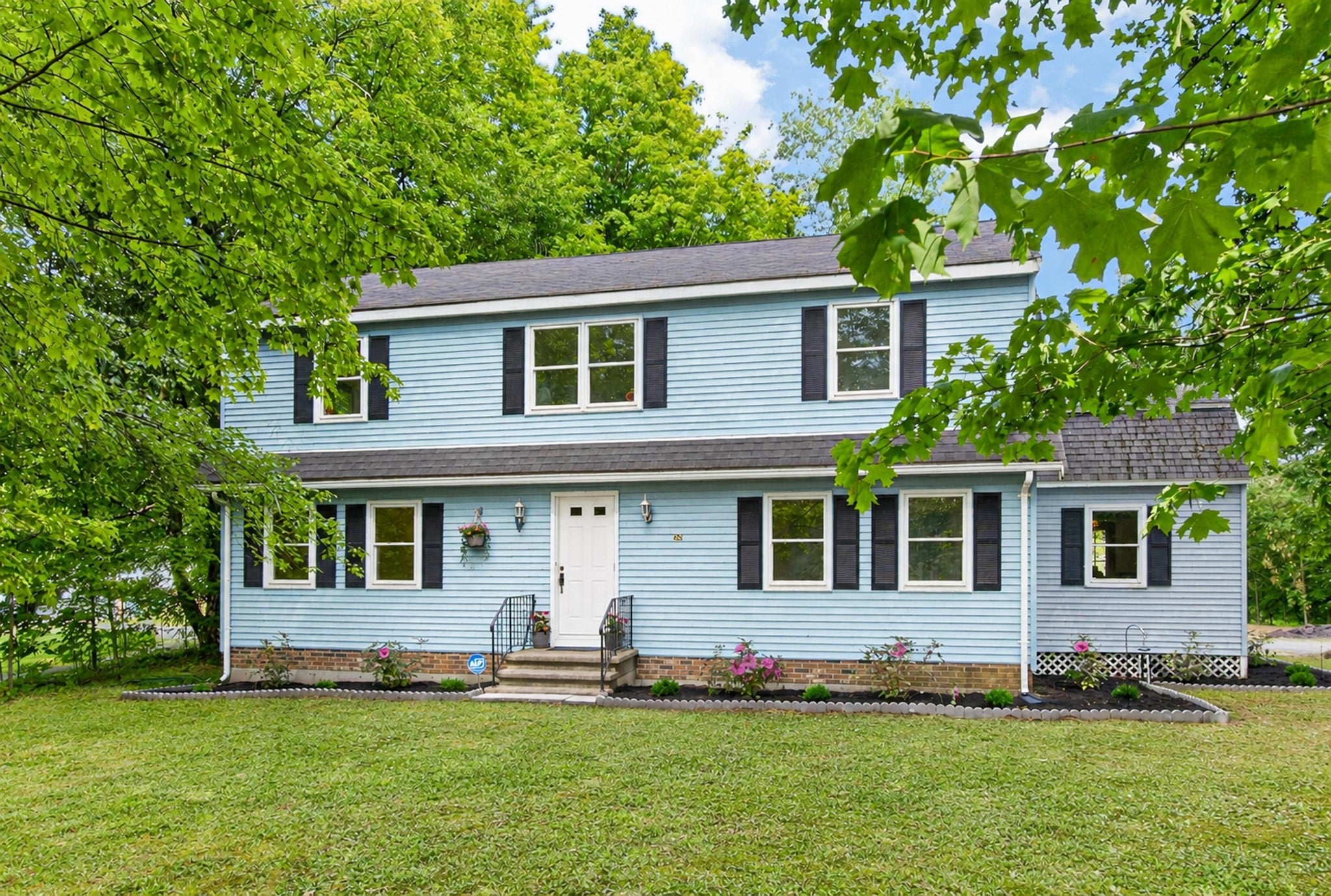 240 Taylor St