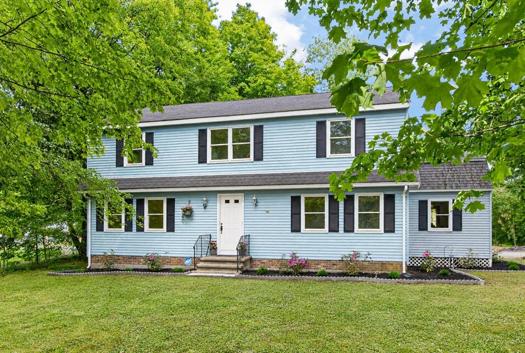 Photo of 240 Taylor St, Littleton, MA