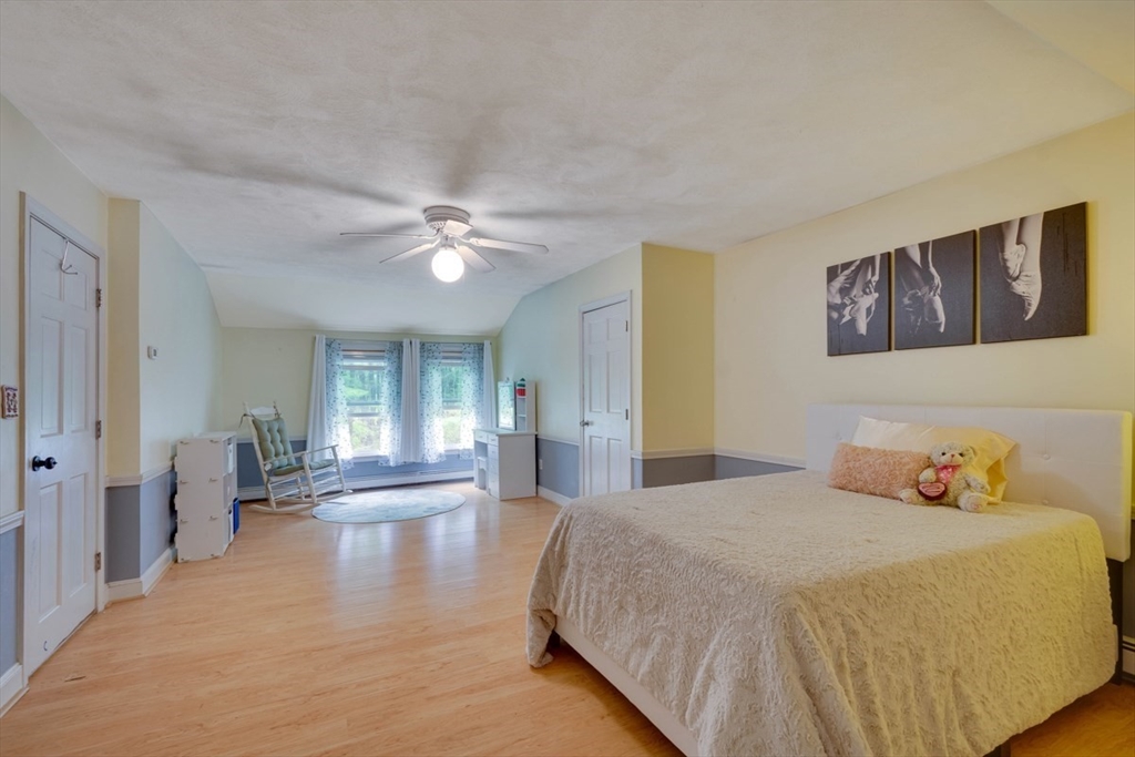 35 Blueberry Lane, Reading, MA Photo #19