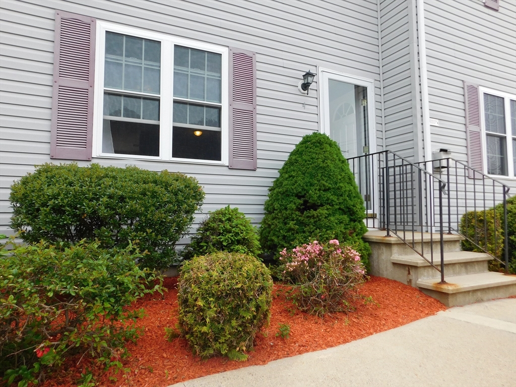 5239 N Main Street 4
