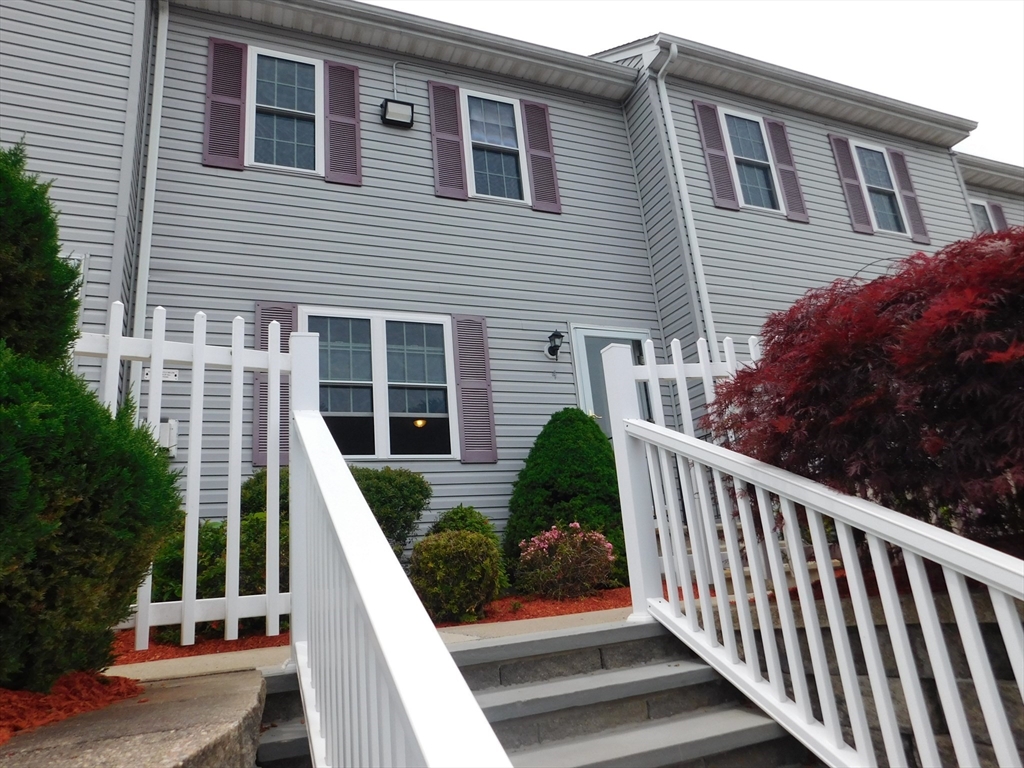 5239 N Main Street 4
