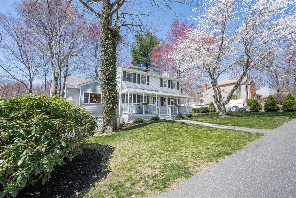 9 Hawkes Ave