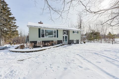 609 Ashby West Rd Fitchburg MA 01420