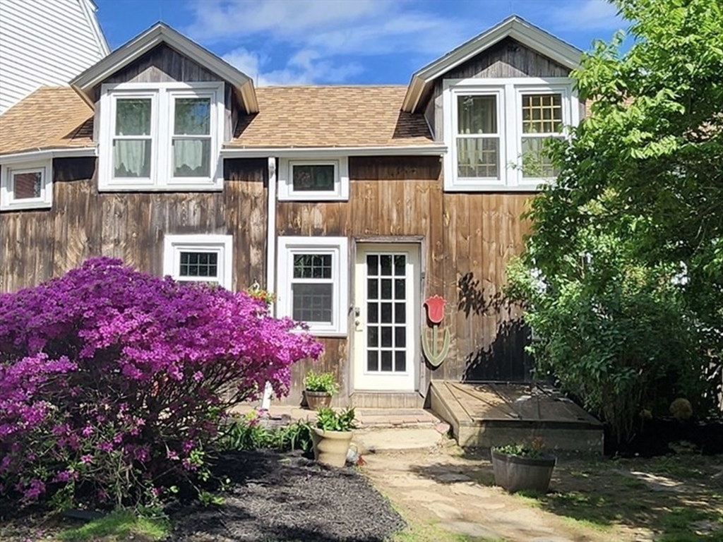 5 Putnam Hill Rd