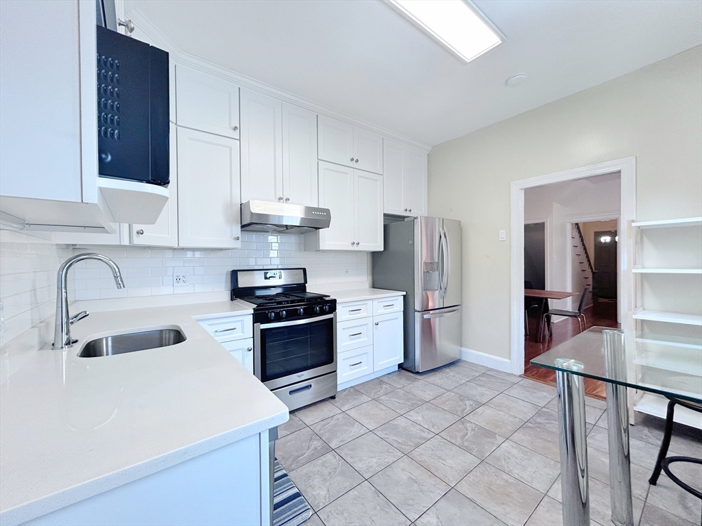 156 Pleasant St