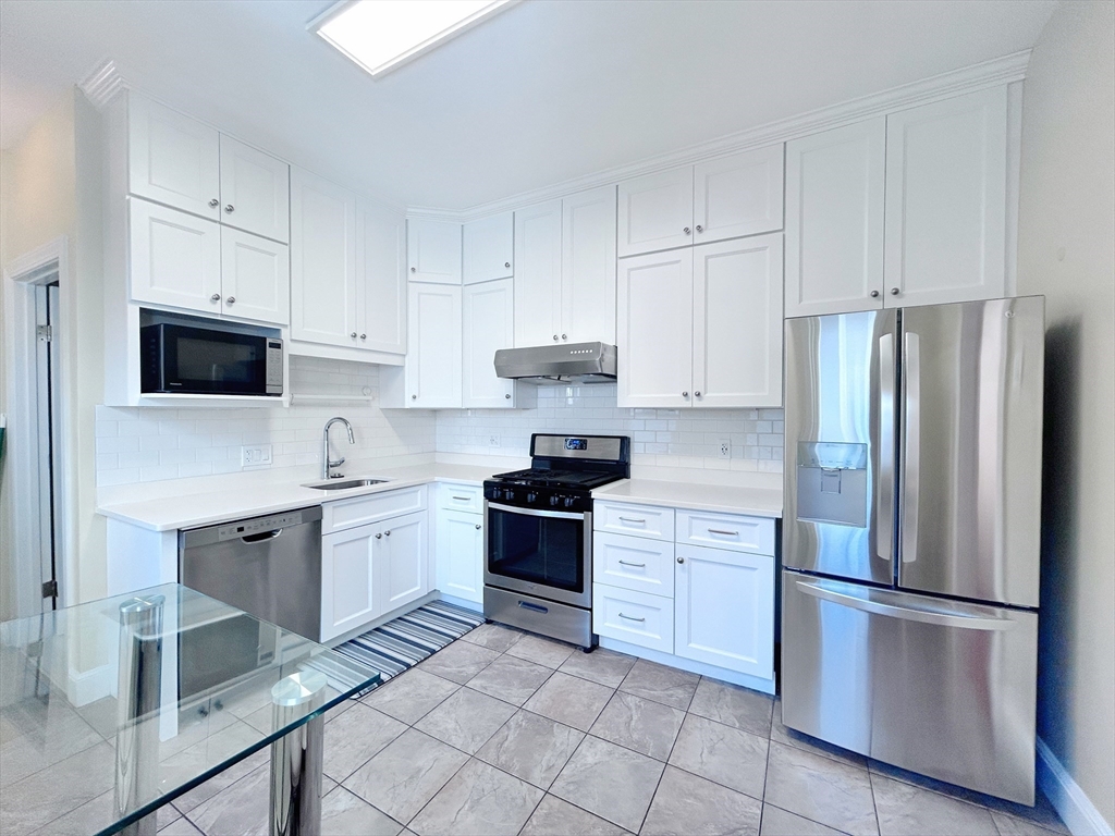 156 Pleasant St