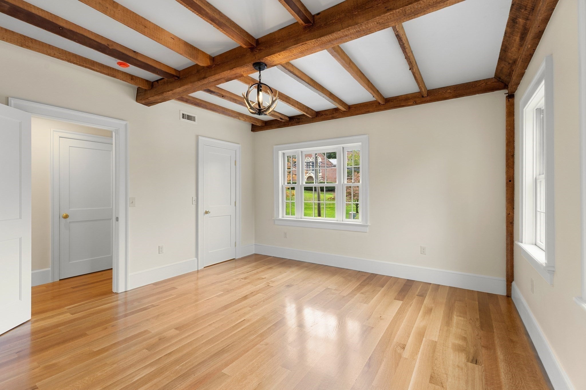 2 Pleasant St 2