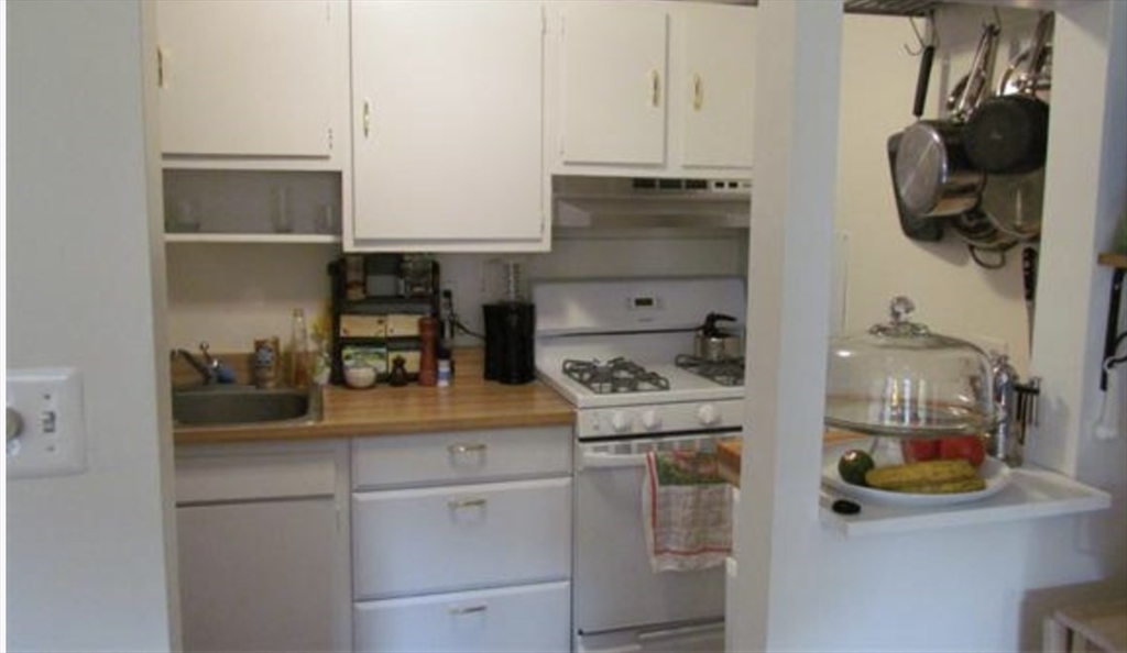 73 Montgomery Street 2