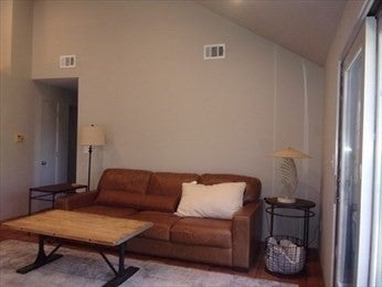 280 Chocolog RD, Uxbridge, MA Photo #8
