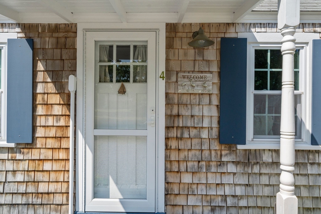 90 Seaview Ave 4D