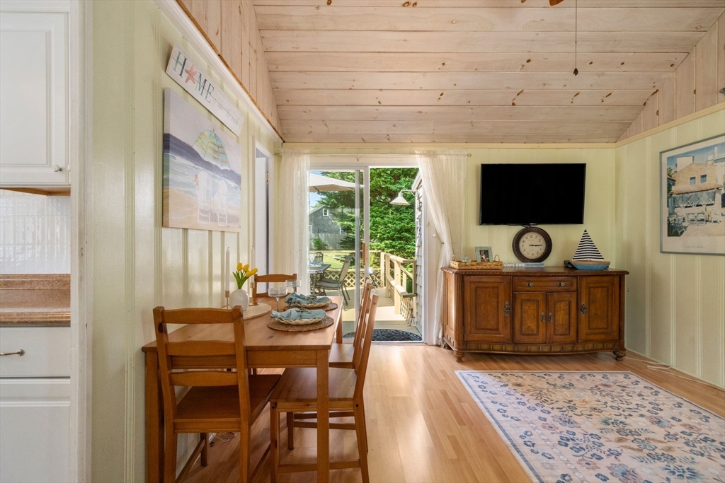 90 Seaview Ave 4D
