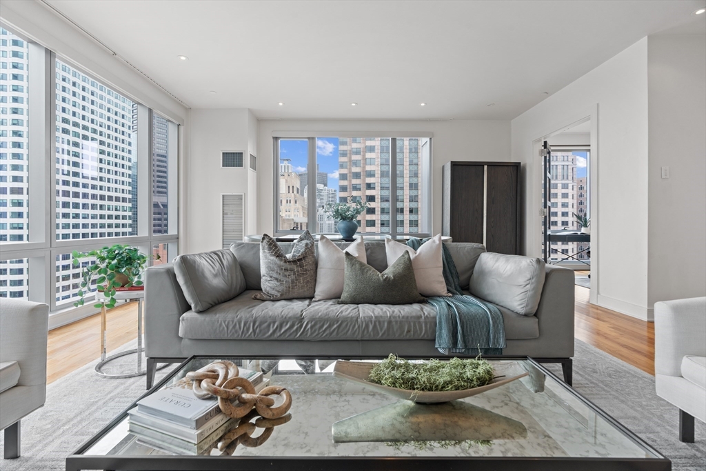 500 Atlantic Ave 18A
