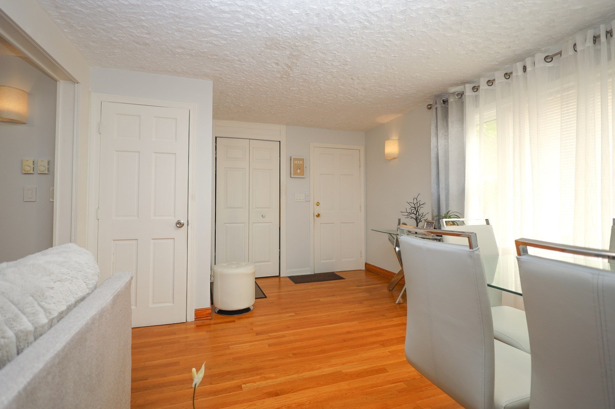 82-84 Sylvia ST, Arlington, MA Photo #4