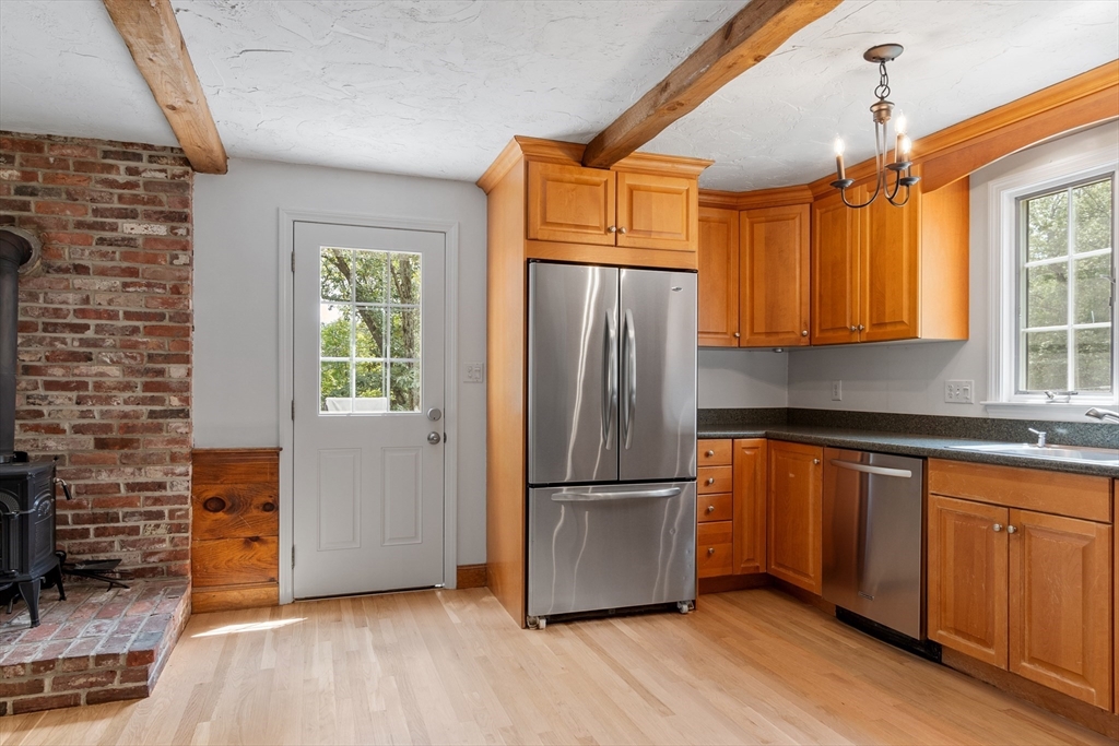131 Rattlesnake Hill Road