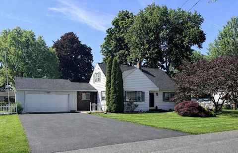 69 Lealand Avenue Agawam MA 01001