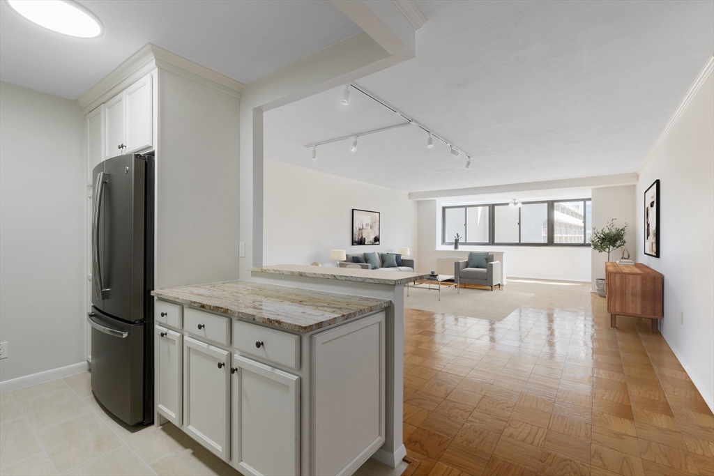 6 Whittier Pl 9H