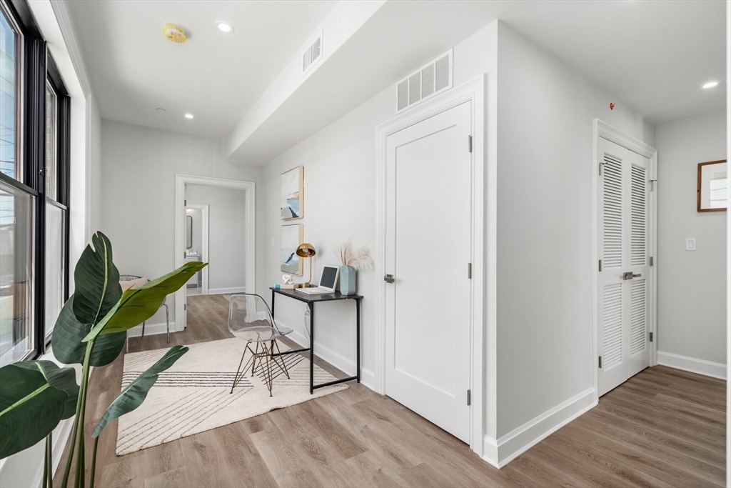 523 2nd St 303