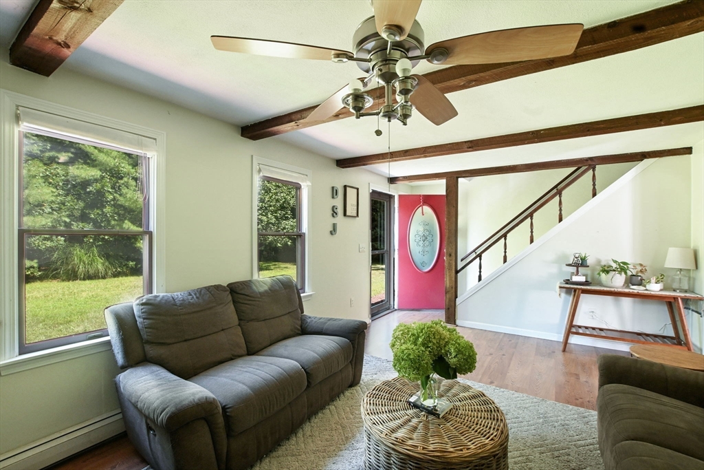 15 Morse Ct