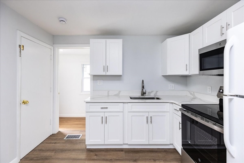 38 Warren St, Revere, MA Photo #11