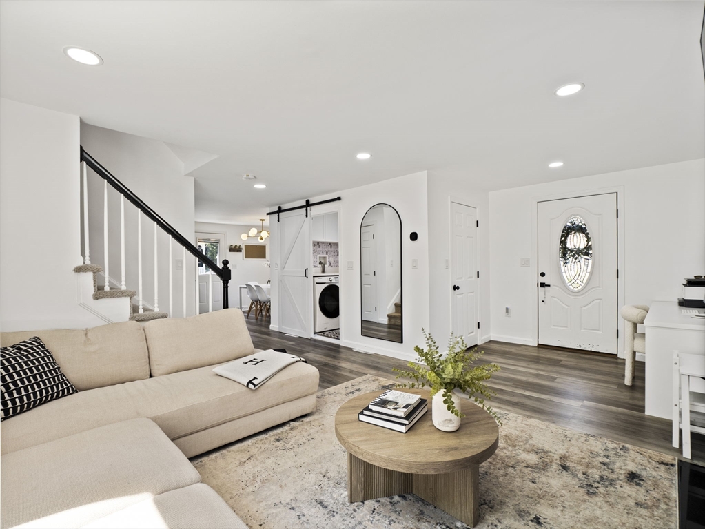 43 Oak Knoll Rd