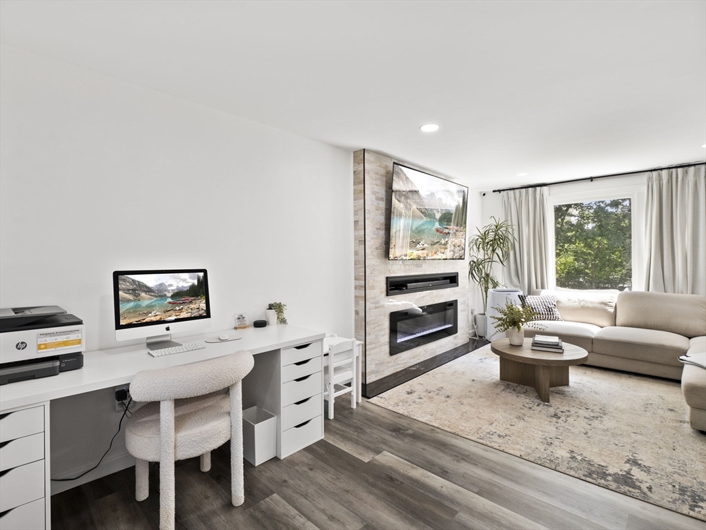 43 Oak Knoll Rd