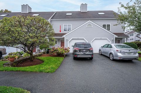 17 Lions Ln 17 Salem MA 01970
