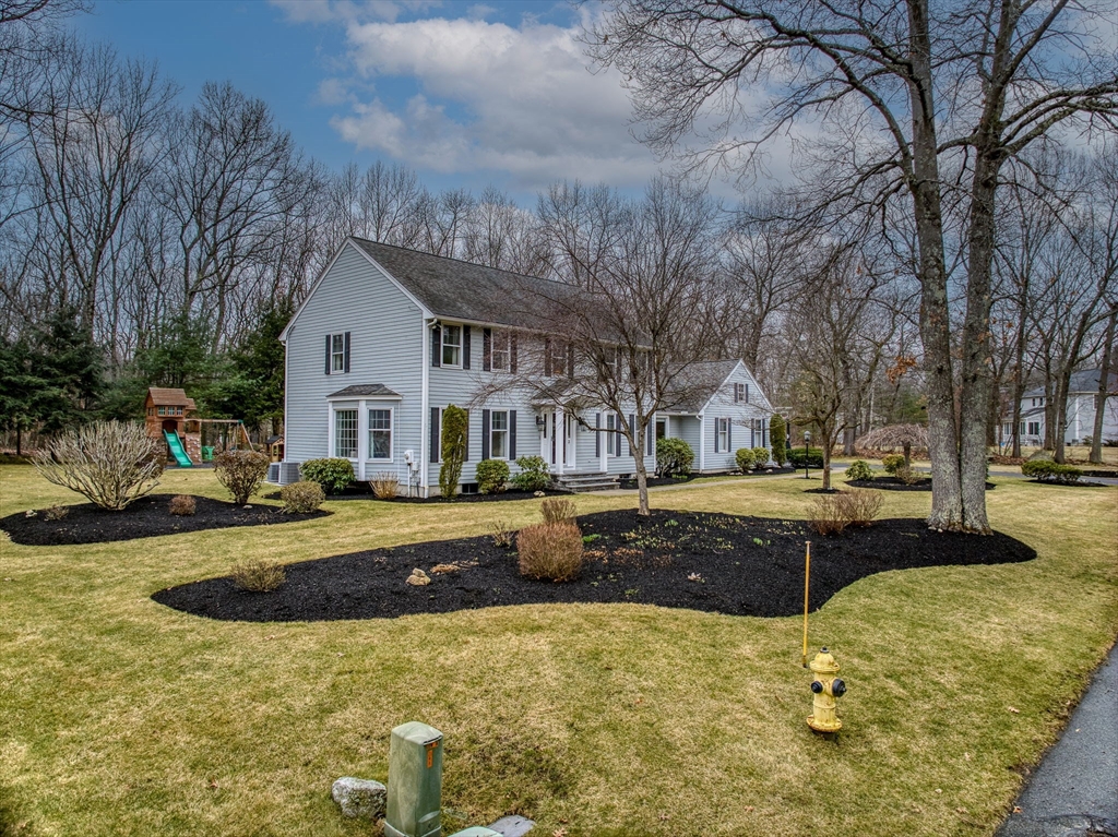 3 Deerfield Way