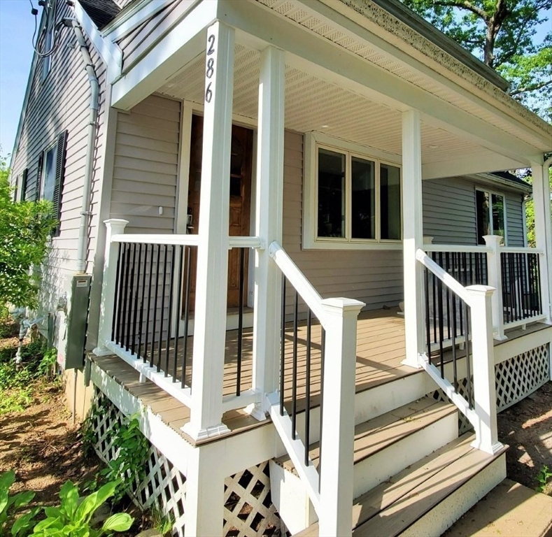 286 Raynor Ave