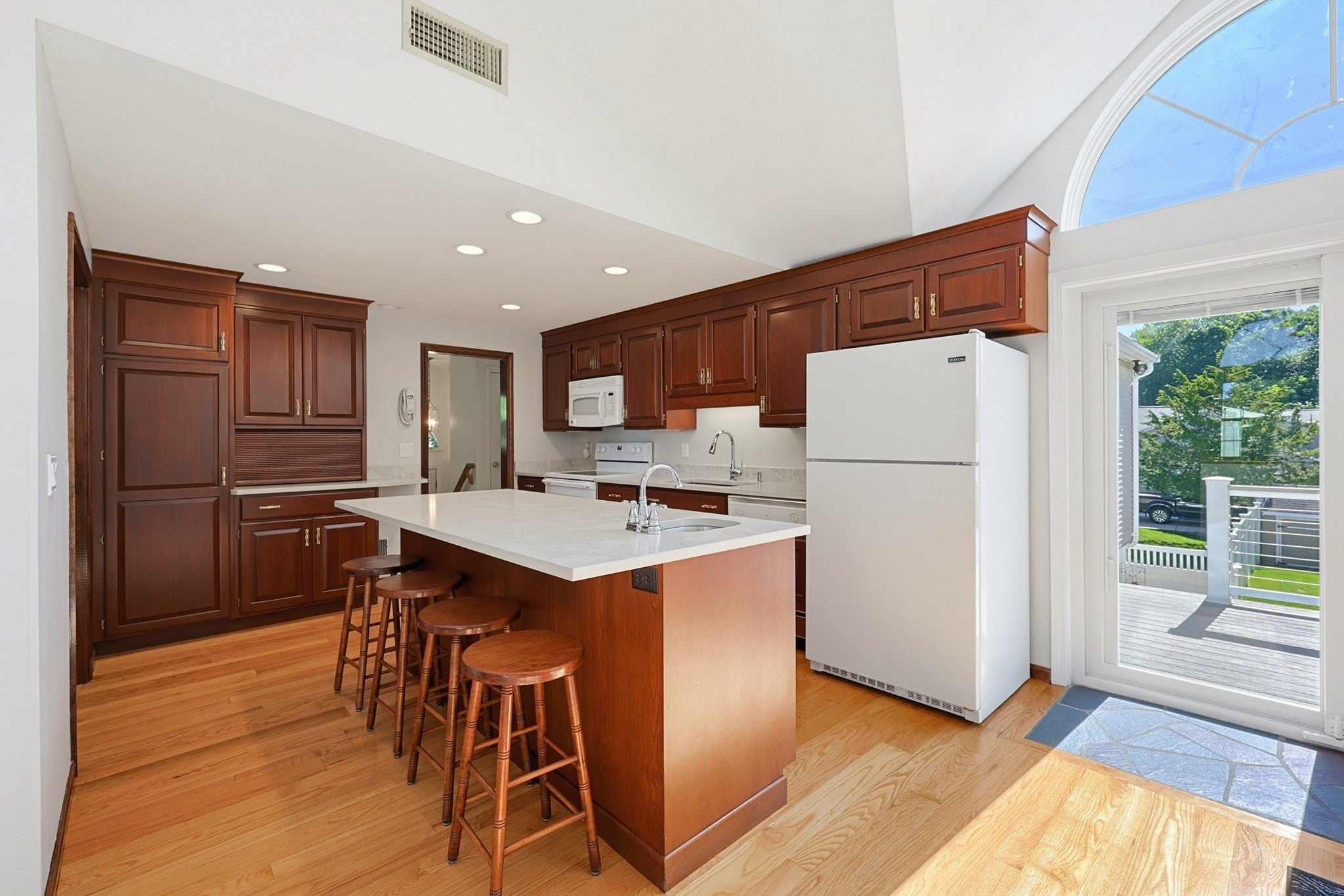 18 Princeton St, Peabody, MA, 18 Princeton St, Peabody, MA Photo #4