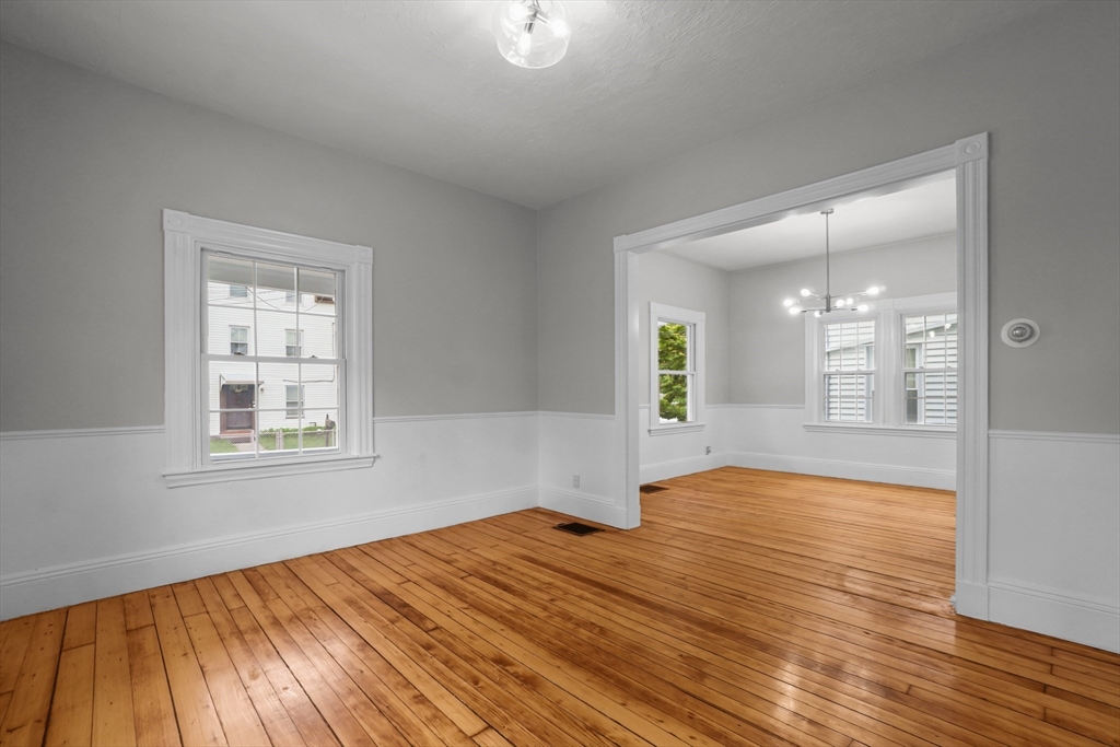 166 Grinnell St