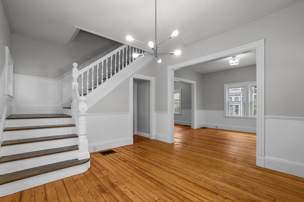 166 Grinnell St