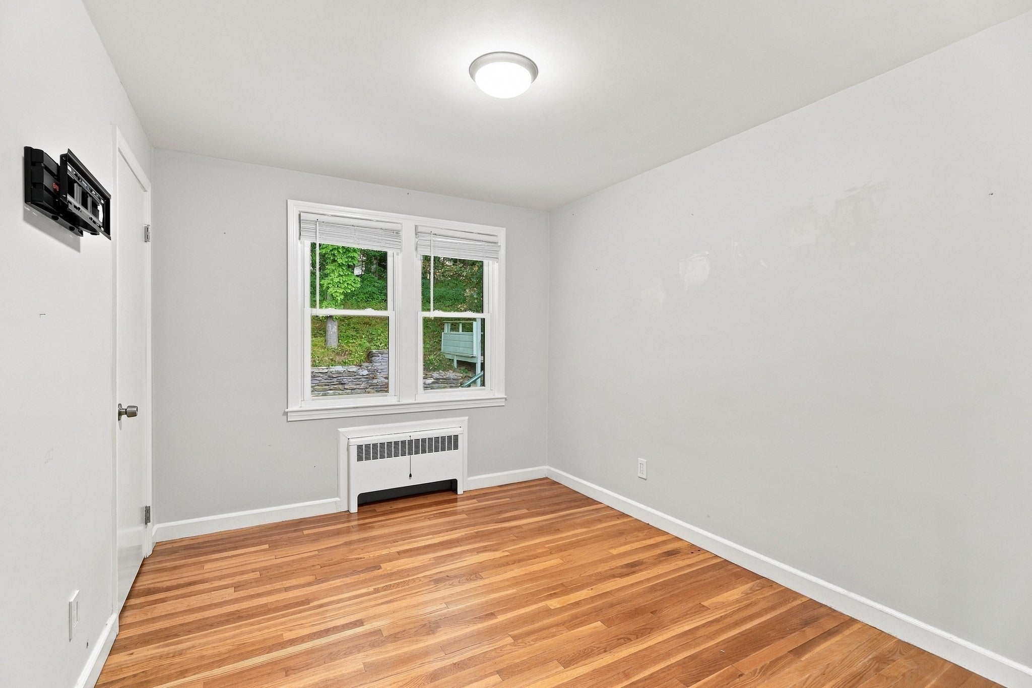 28 Hilltop Circle, Worcester, MA Photo #19