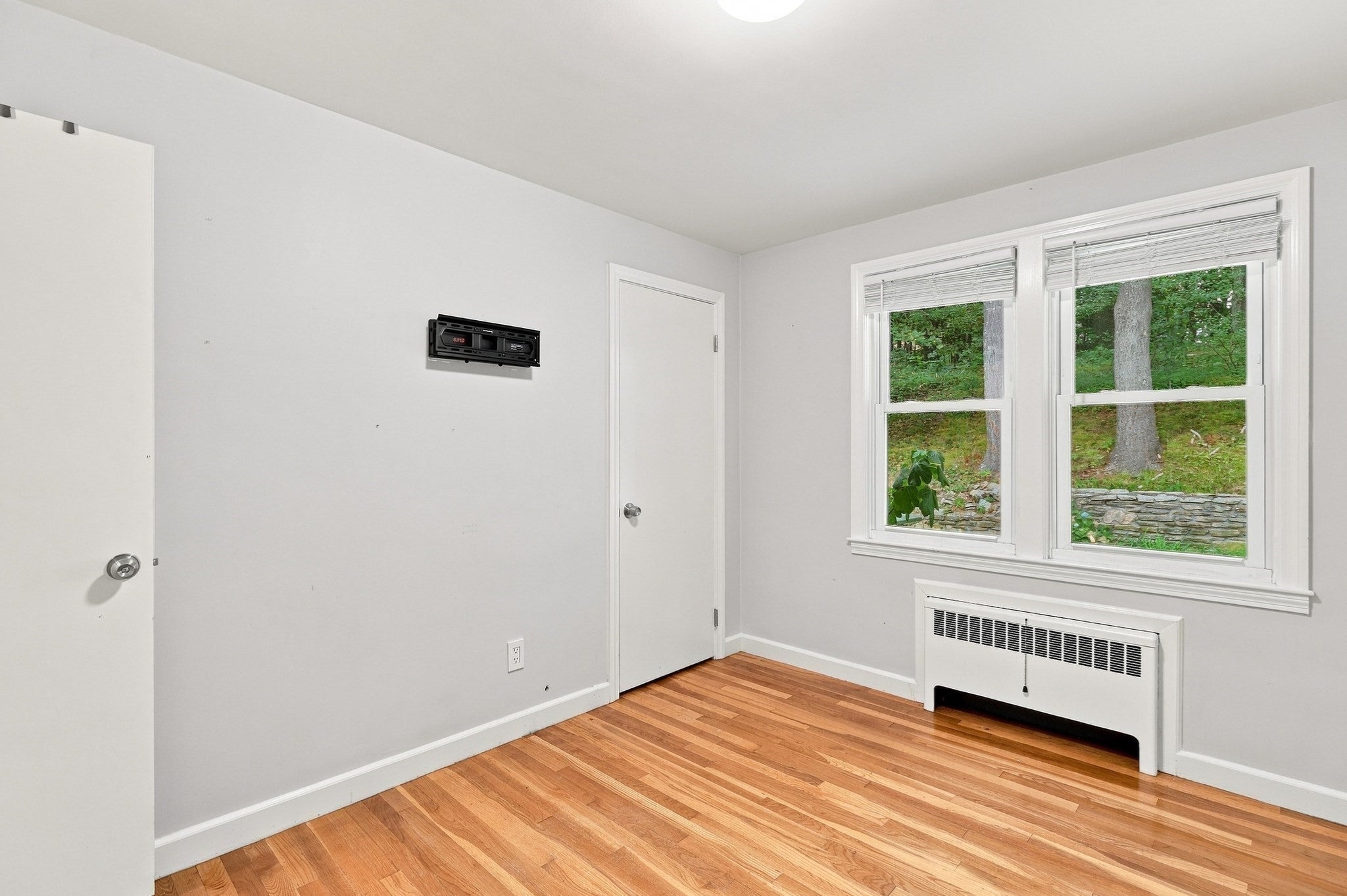 28 Hilltop Circle, Worcester, MA Photo #21