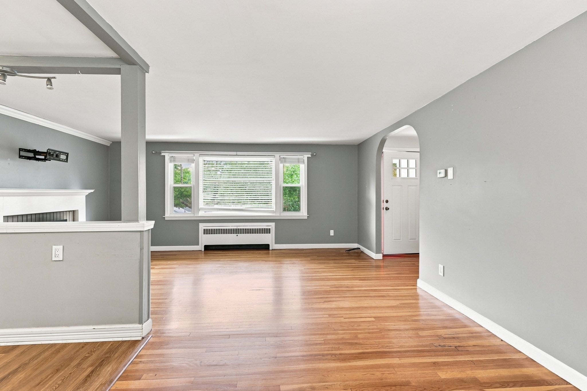 28 Hilltop Circle, Worcester, MA Photo #11