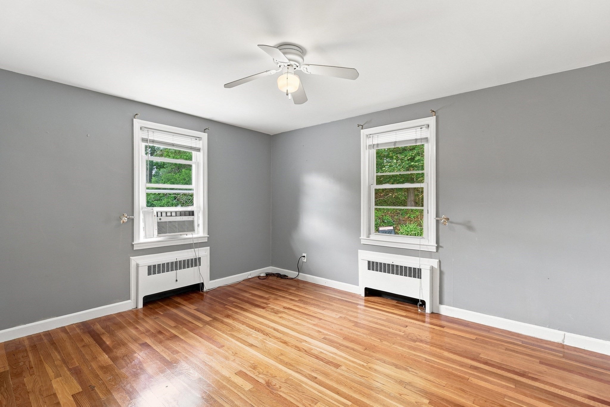 28 Hilltop Circle, Worcester, MA Photo #24