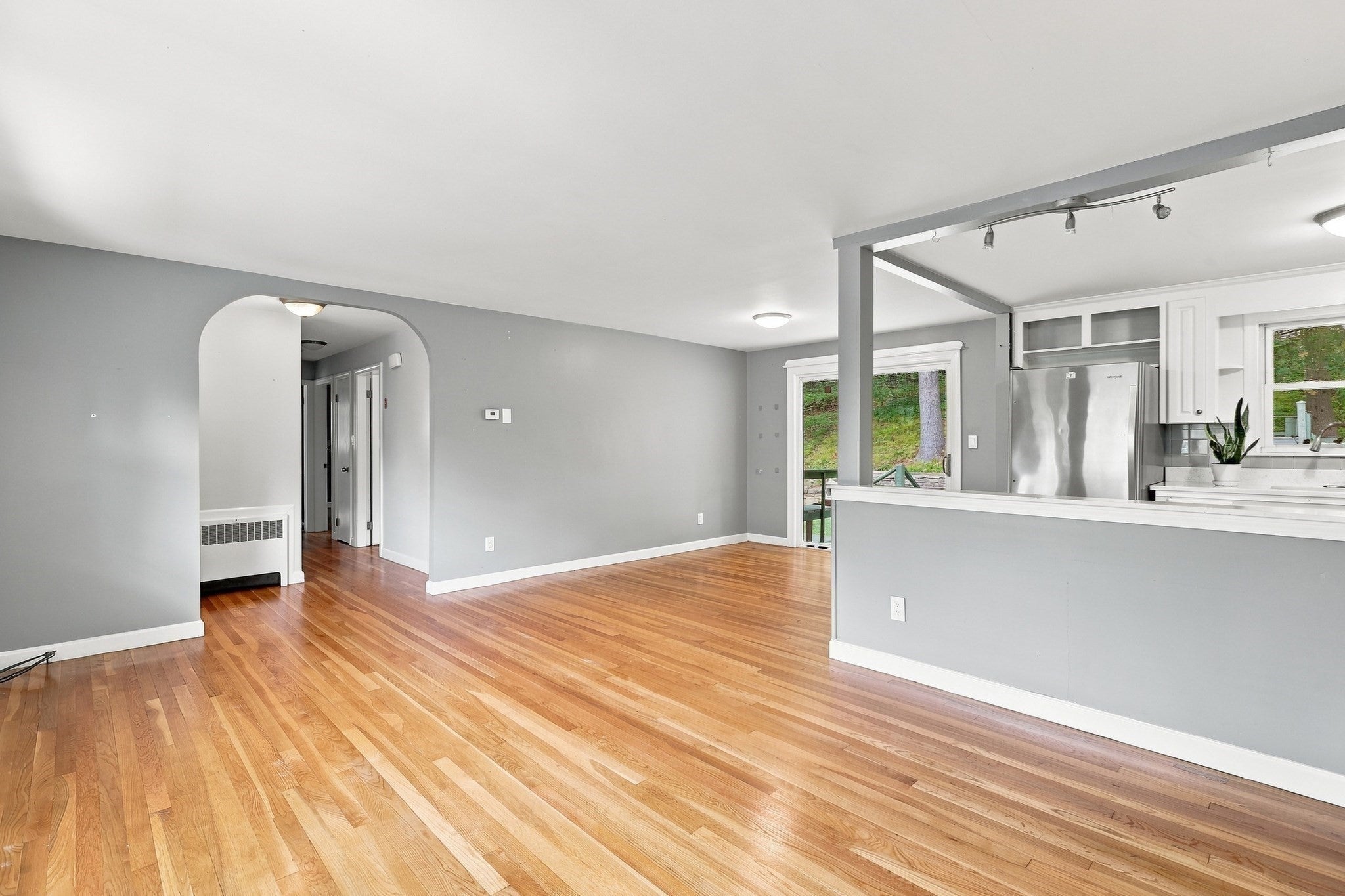 28 Hilltop Circle, Worcester, MA Photo #14