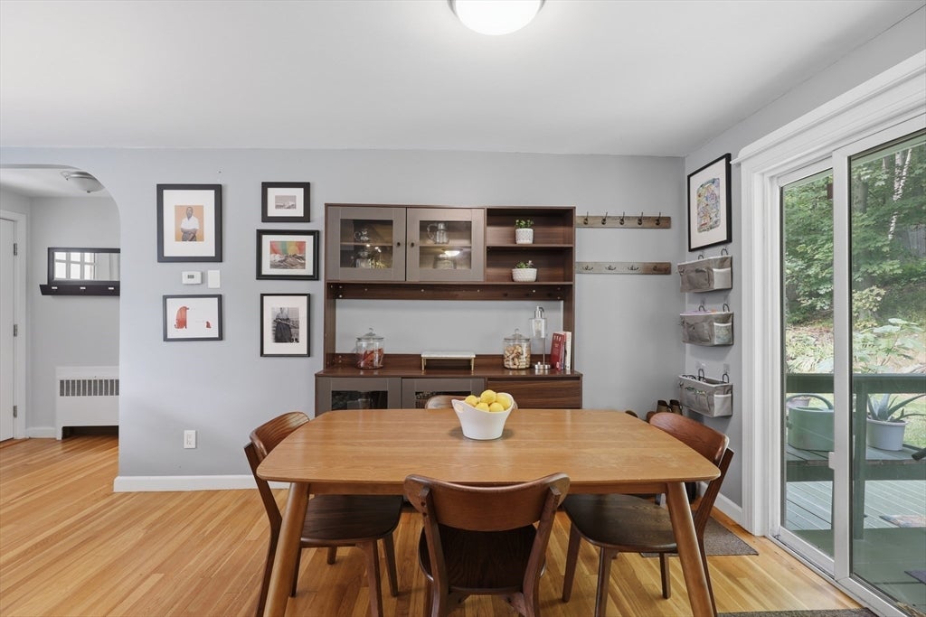 28 Hilltop Circle, Worcester, MA Photo #8
