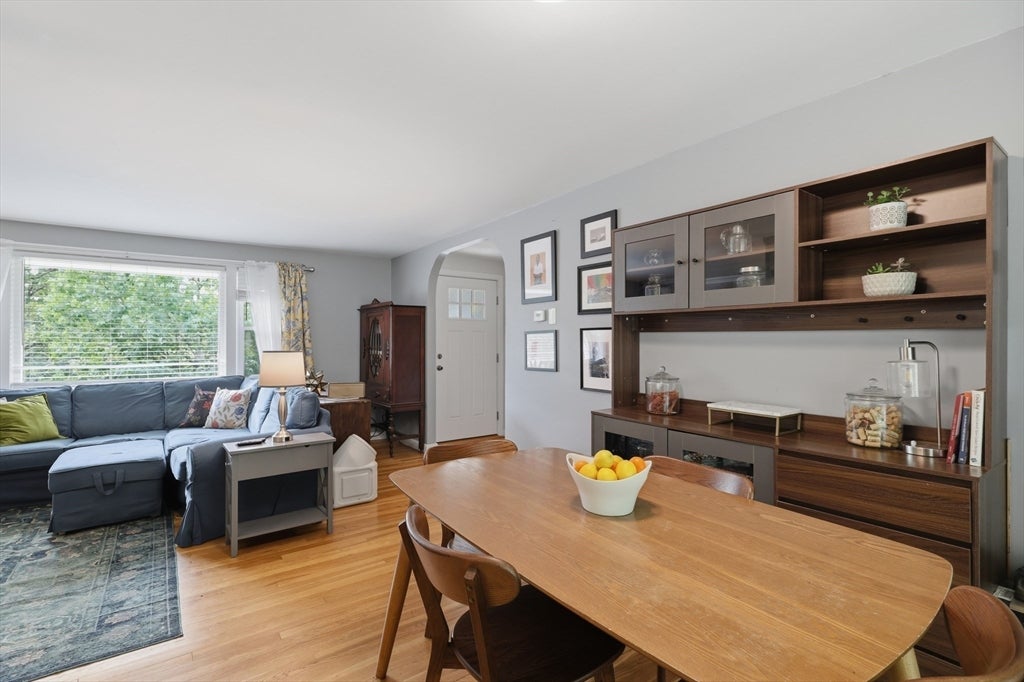 28 Hilltop Circle, Worcester, MA Photo #6