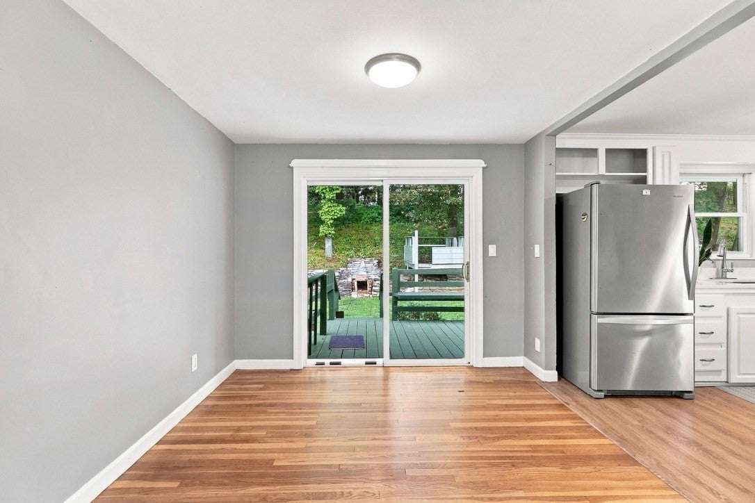 28 Hilltop Circle, Worcester, MA Photo #10