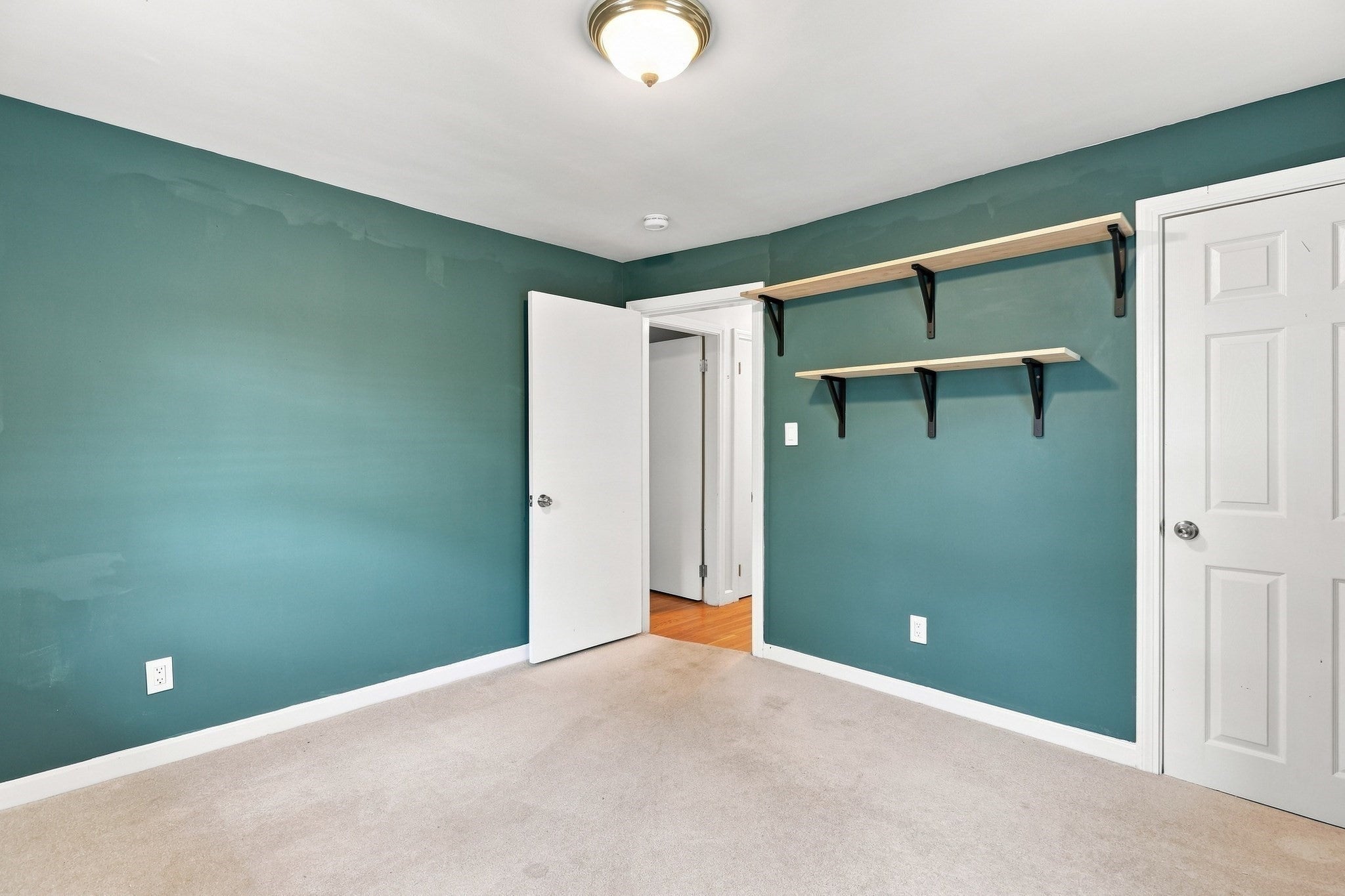 28 Hilltop Circle, Worcester, MA Photo #29