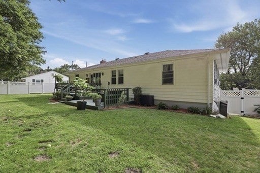 28 Hilltop Circle, Worcester, MA Photo #30