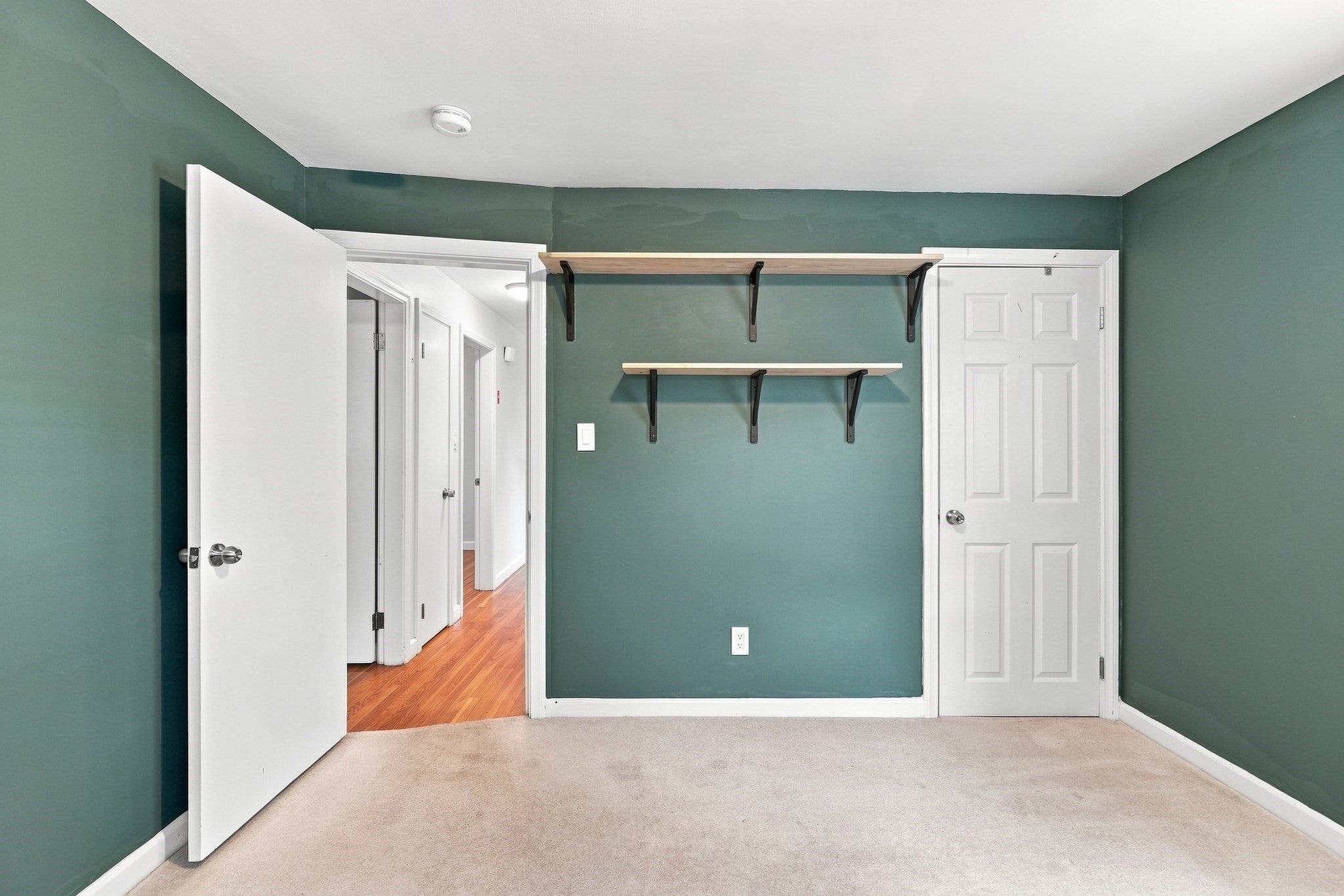 28 Hilltop Circle, Worcester, MA Photo #28