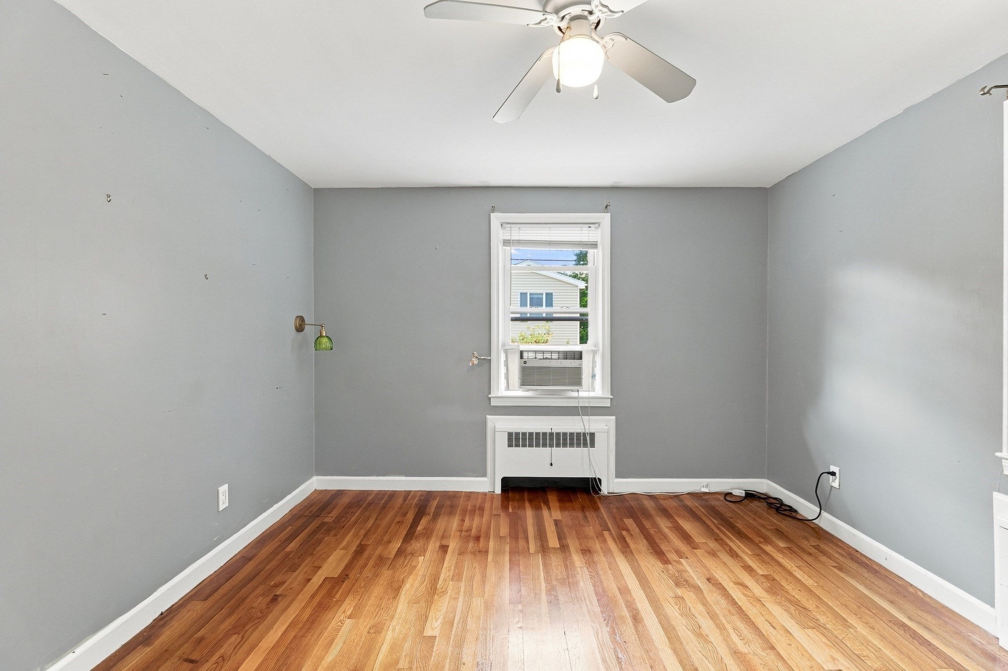 28 Hilltop Circle, Worcester, MA Photo #27