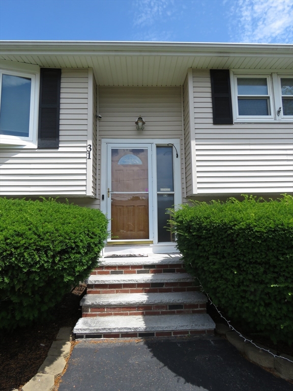 31 Van Cliff Ave