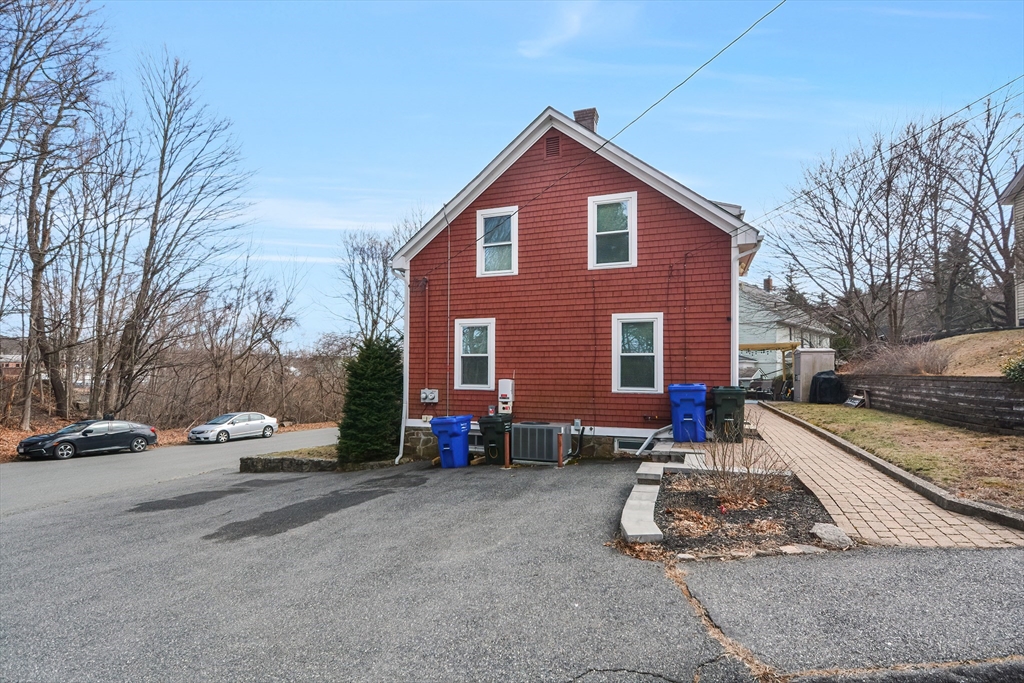 19-21 Cemetery St